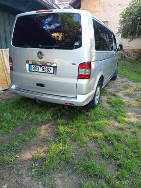 Volkswagen Caravelle 2,5   Karavela T5