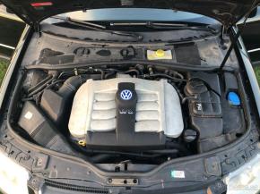 Volkswagen Passat 4,0   Volkswagen Passat 4.0i W8 