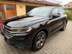 Volkswagen Touareg 3,0   Prodám Touareg 