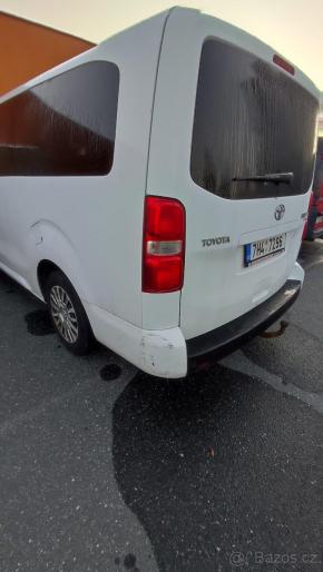 Toyota ProAce 2,0   Toyota Proace 