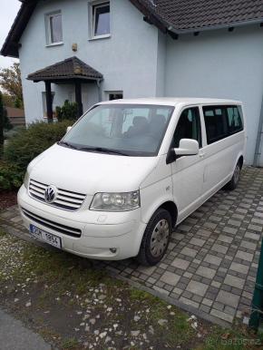 Volkswagen Caravelle 2,5   TDI 4x4