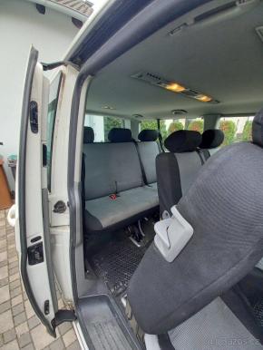 Volkswagen Caravelle 2,5   TDI 4x4 