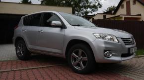 Toyota RAV4 2,2   RAV4 4x4 2.2 tažné 