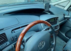 Toyota Previa 2,4 