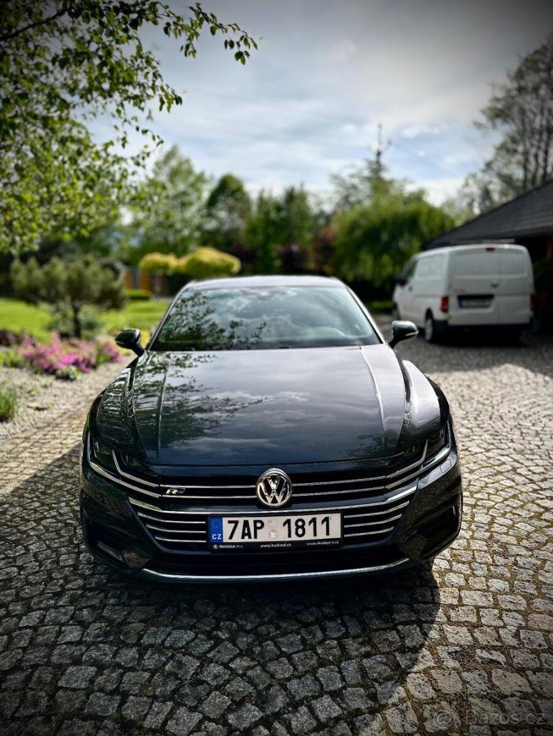 Volkswagen Arteon 2,0   Model: R-Line l TSI