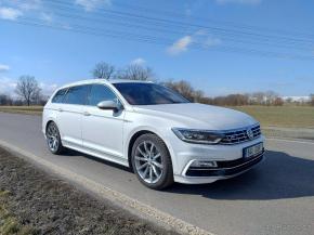 Volkswagen Passat R-line 4x4 176 kW 