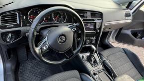 Volkswagen Golf 2,0   7 