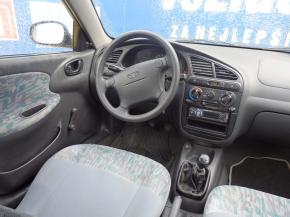 Daewoo Lanos 1.5 i 7046740-384017.jpg