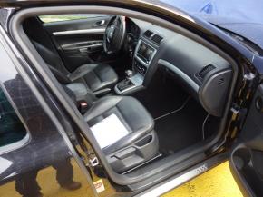 Škoda Octavia 2.0 TDi 125KW CR RS 16636130-786428.jpg