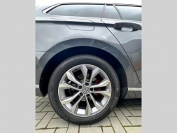 Volkswagen Passat B8 HIGHLINE 2.0 TDI DSG 22533824-1023559.jpg