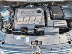 Volkswagen Touran 1.6TDi 77kw HighlineČR 23117093-1044904.jpg