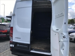 Iveco Daily 2,3 22108148-1003391.jpg