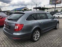 Škoda Superb 1,8 TSI Ambition Combi AP 22214156-1008534.jpg