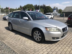 Volvo V50 2,0 D Sport 22748790-1032427.jpg