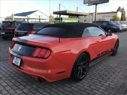 Ford Mustang 3,7 23056624-1042979.jpg