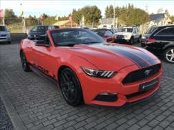 Ford Mustang 3,7 23056634-1042979.jpg