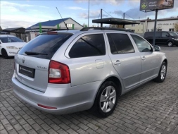 Škoda Octavia 2,0 TDI CR DPF Elegance Combi 23154960-1046130.jpg