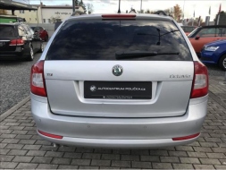 Škoda Octavia 2,0 TDI CR DPF Elegance Combi 23154961-1046130.jpg