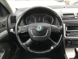 Škoda Octavia 2,0 TDI CR DPF Elegance Combi 23154966-1046130.jpg