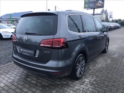 Volkswagen Sharan 2,0 TDI 135kW BMT SCR Highline 23279753-1050061.jpg